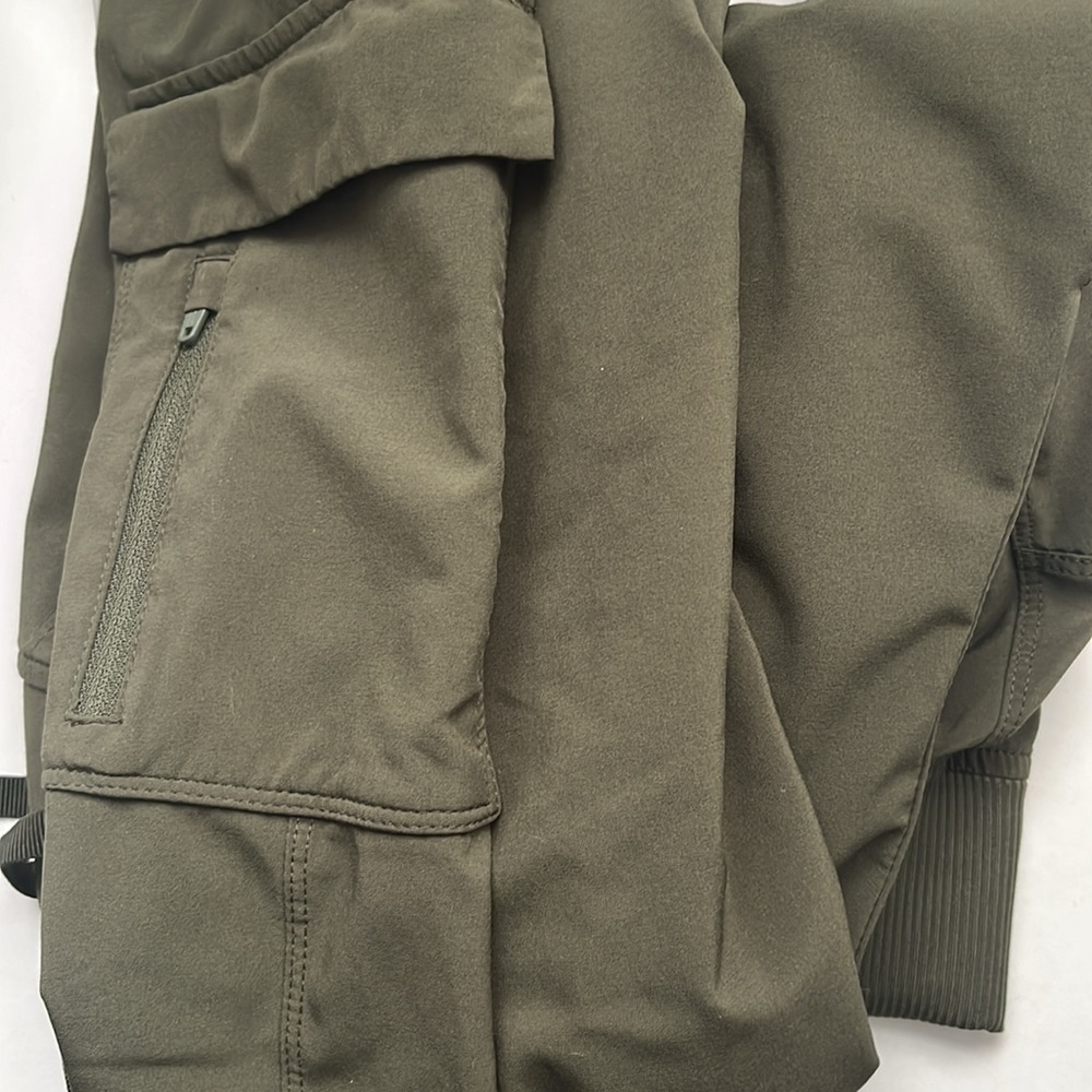 all in motion Stretch Woven Cargo Joggers - Picture 7 of 7